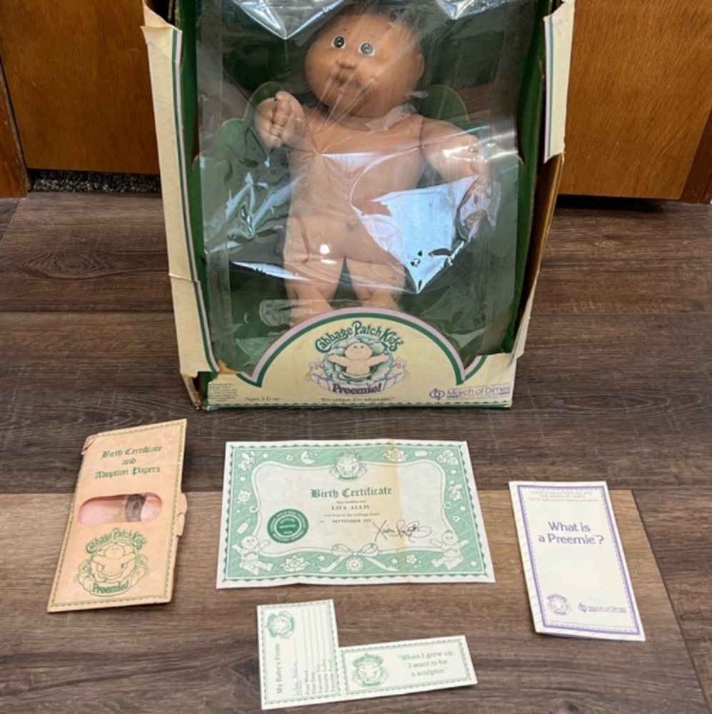Cabbage Patch Preemie 1983 Birth Certificate Xavier Roberts Signed Damaged Box
